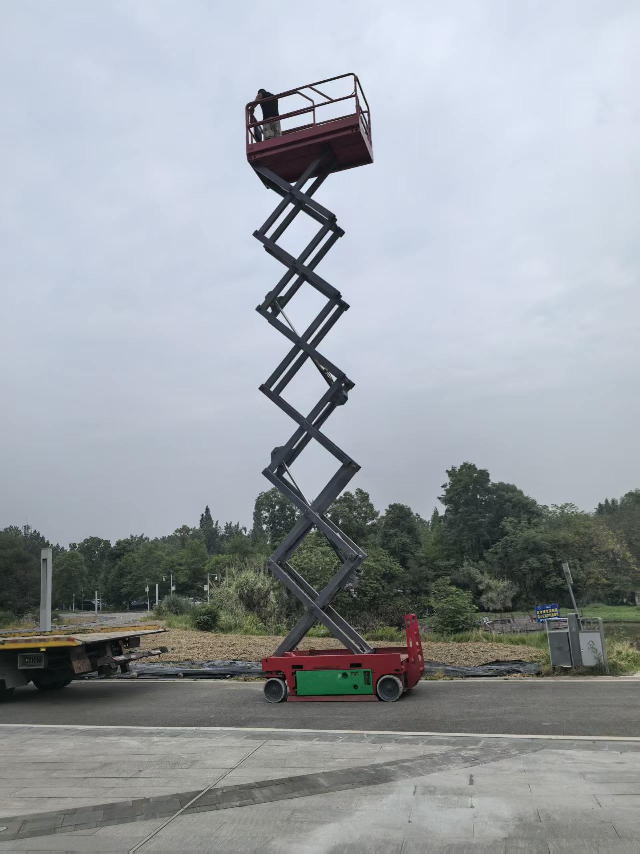 成都二手自行式升降機(jī)